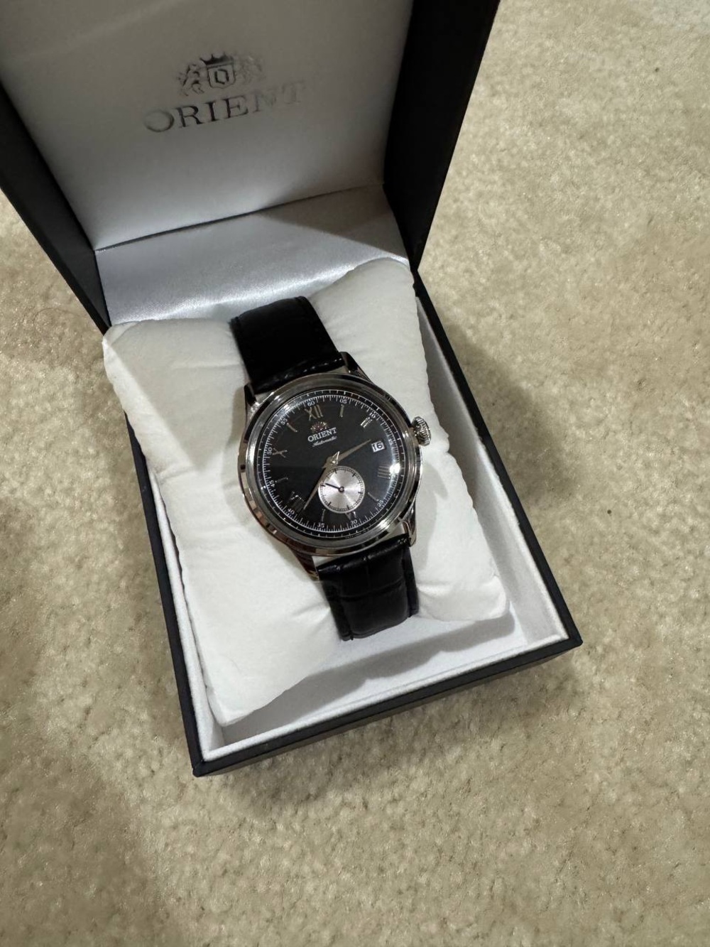 Orient Men's Classic Black Dial Leather Strap Watch